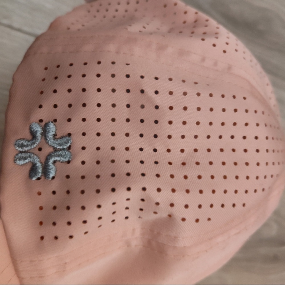 Vimhue Peach Perforated Cap - Picture 4 of 5